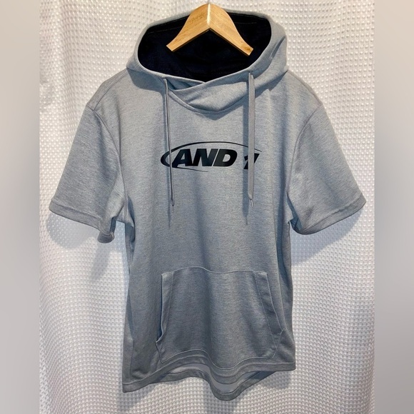 2/40$ Men’s AND1 gray Short Sleeve Hoodie with pouch pocket size medium - Picture 2 of 9
